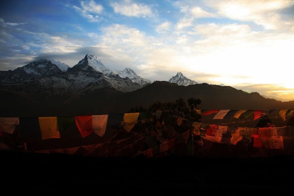 Sunrise seen from the Poon hill in the morning.